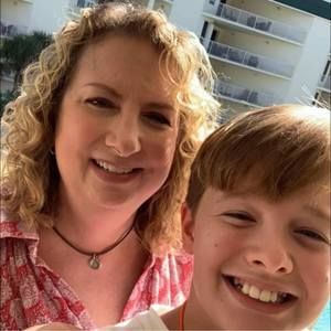 Meet your Posher, Andrea